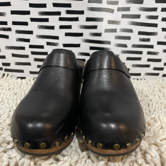 Black mules - Picture 1 of 7